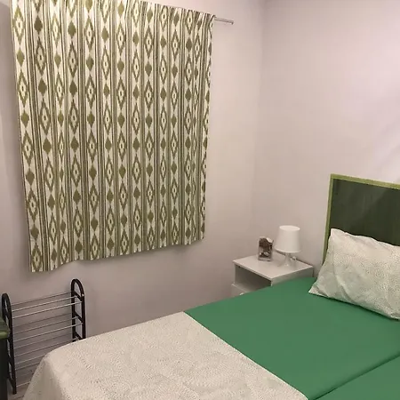 Greg's Paradise-la Florida Apartmán